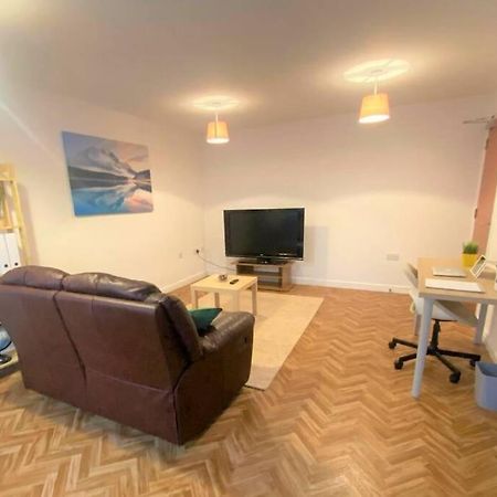 The Onyx Suite - 1 Bed Apartment W/ Free Parking 카디프 외부 사진
