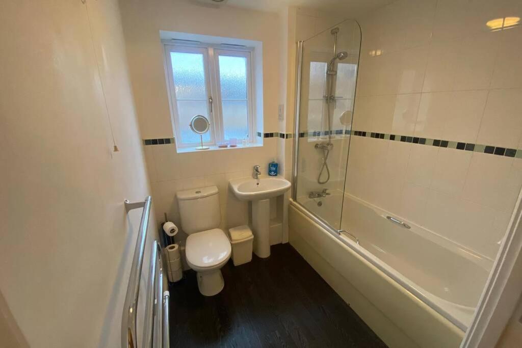 The Onyx Suite - 1 Bed Apartment W/ Free Parking 카디프 외부 사진