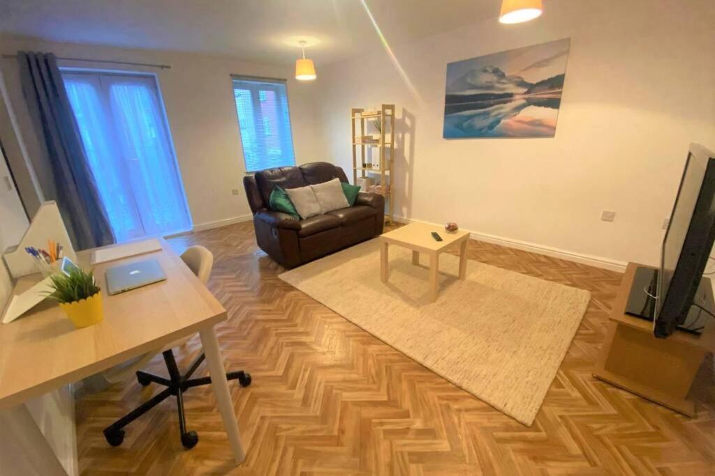 The Onyx Suite - 1 Bed Apartment W/ Free Parking 카디프 외부 사진